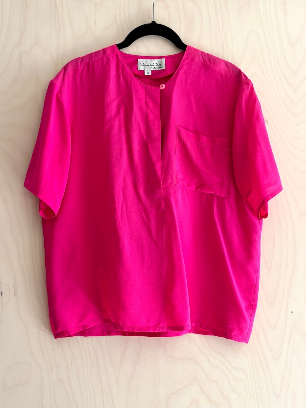 Oscar de la Renta Hot Pink Silk Short Sleeve Blouse
